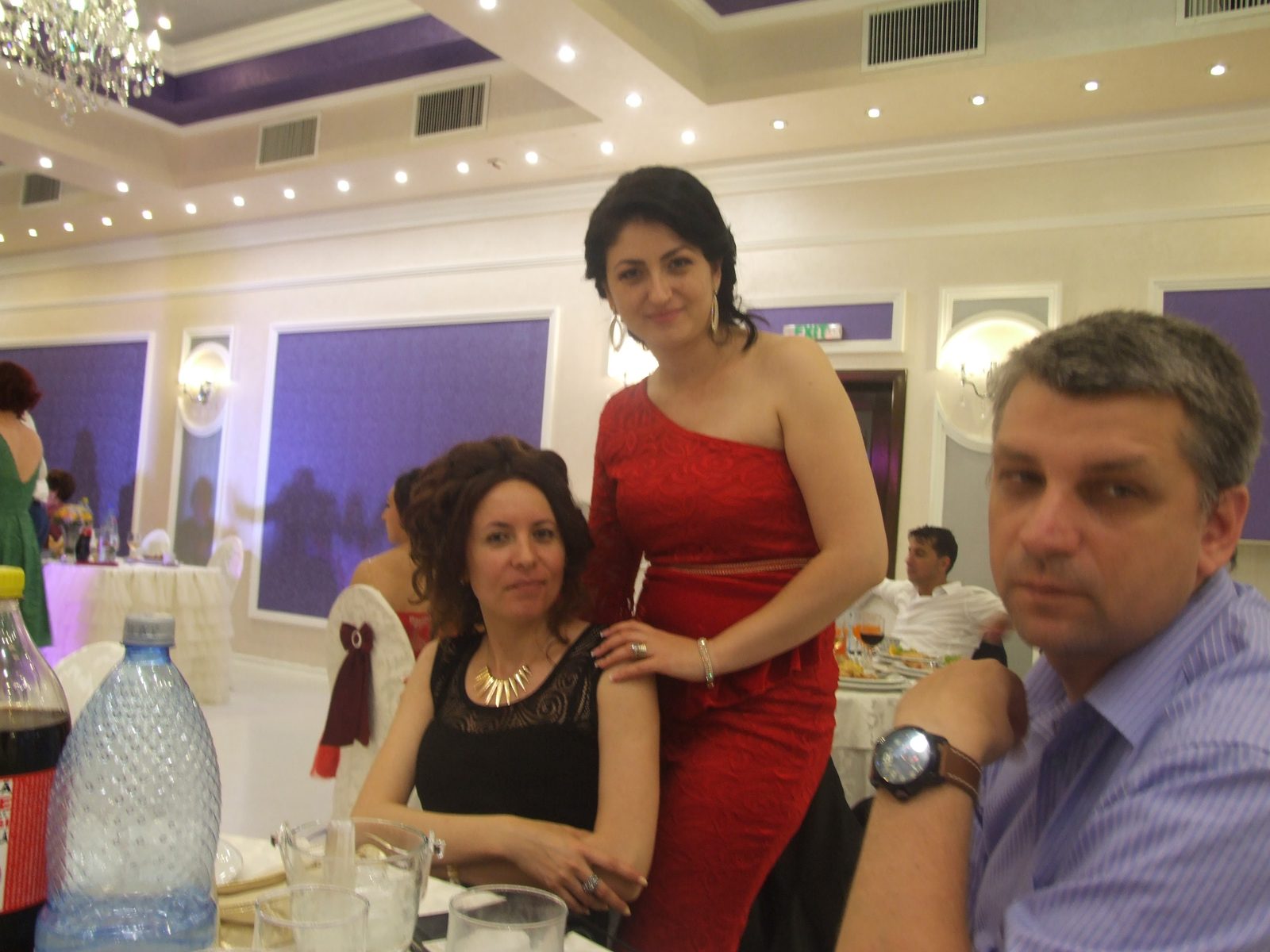La o petrecere festivă
